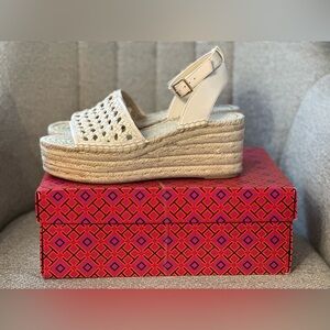 Tory Burch Woven Flatform Espadrille in Brie (Cream) size 9
